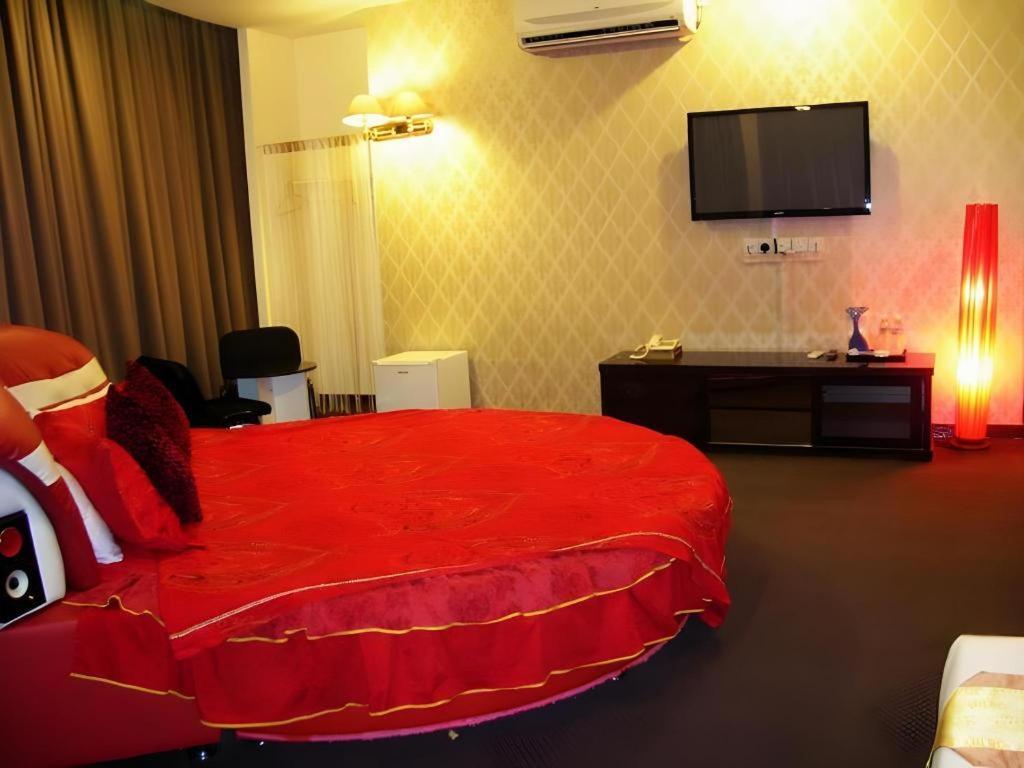 Paragon City Hotel Ipoh Exterior photo